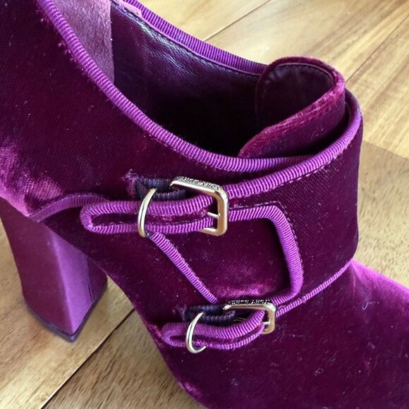 TORY BURCH CARLEY VELVET ANKLE BOOTIES - Picture 5 of 6